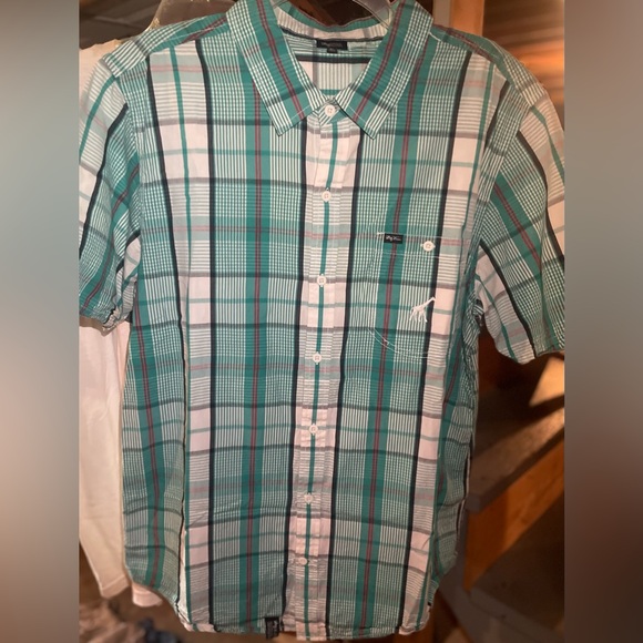 Men’s Button Up T-Shirt - Picture 4 of 4